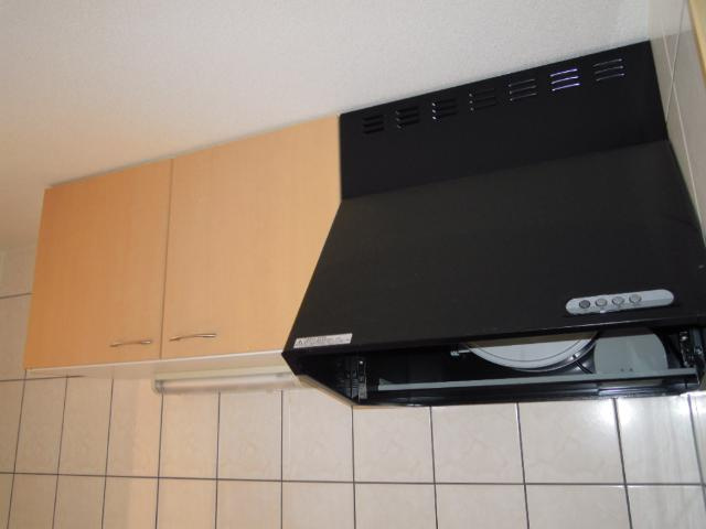 アーバンハウス柏森のキッチン|キッチン吊戸棚（イメージ）