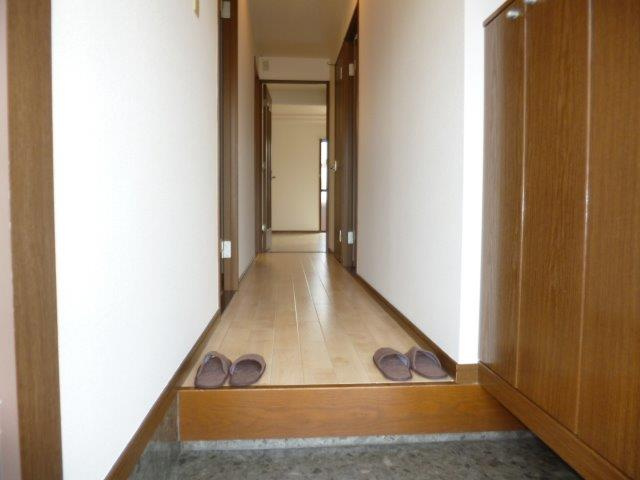 エルグランディールⅡの玄関