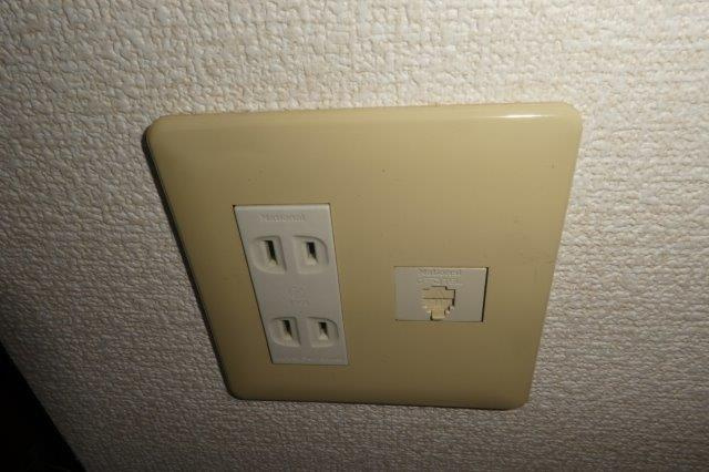 エルグランディールⅡの設備|電話モジュラー