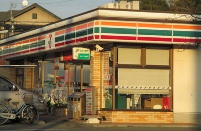 【周辺】 | マロンド・花純 | セブンイレブン大間３丁目店まで640m