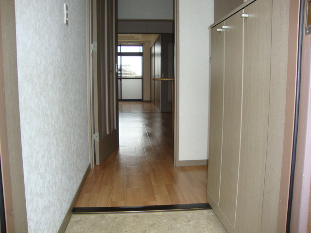 カームｆ本郷の玄関|玄関