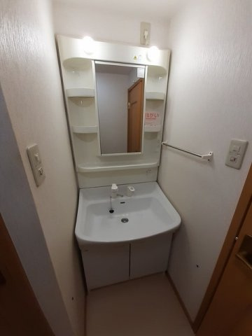 コンフォールＫの洗面所|使いやすい洗面所です