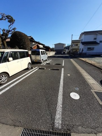 コンフォールＫの駐車場|駐車場に車を止められます