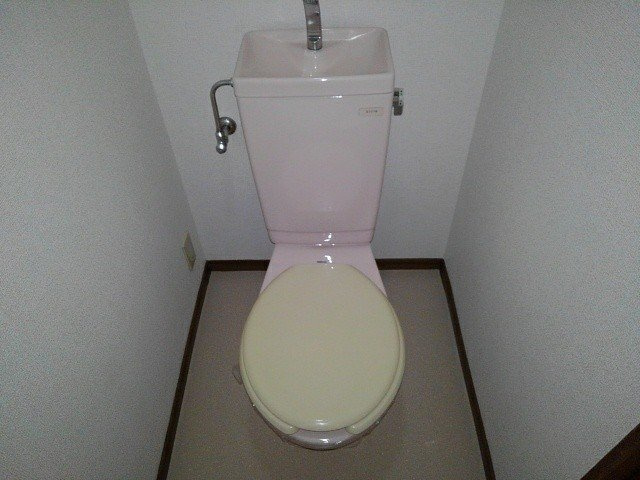グランドバレーのトイレ|コンパクトで使いやすいトイレです