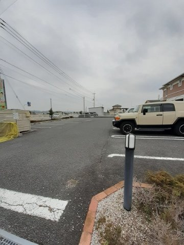 フェニックスの駐車場|駐車場に車を止められます
