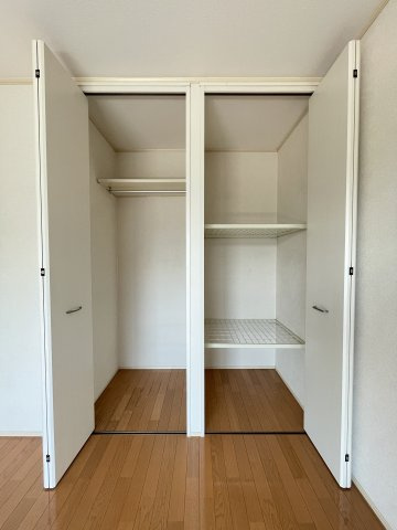 井上町アパートの収納