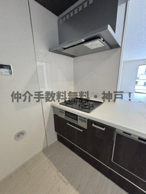 【キッチン】 | 神戸市垂水区桃山台1丁目　新築戸建1号棟　仲介手数料無料！ | お料理しやすいキッチンです