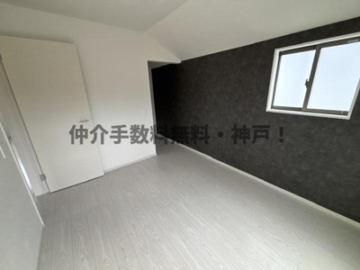 【洋室】 | 神戸市垂水区桃山台1丁目　新築戸建1号棟　仲介手数料無料！ | 明るい洋室です