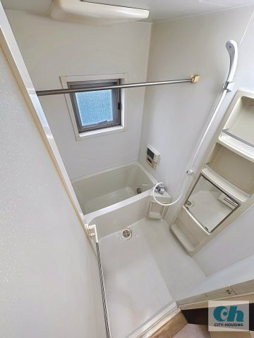 シャルマンコート 202号室の浴室