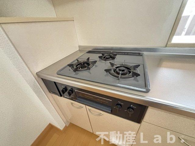 スペランザのキッチン|※同一建物別階のお写真です。
