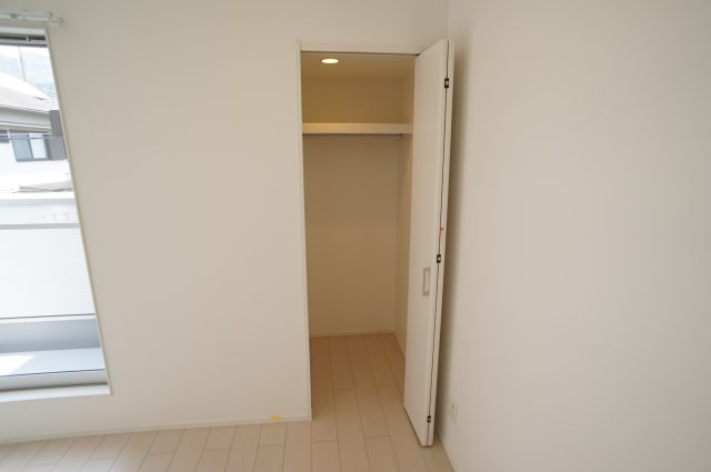 ロワジール宝塚の収納