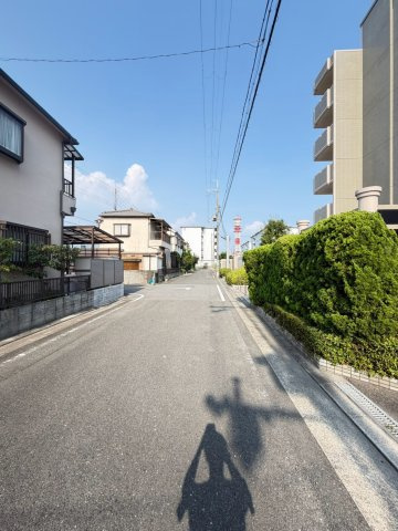 エクレールミシマの周辺