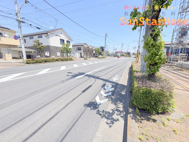 【サンスターホーム】あきる野市野辺　新築戸建１邸の前面道路含む現地写真
