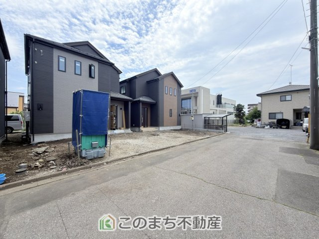 ハートフルタウン宇都宮市戸祭2丁目99番の前面道路含む現地写真|前面道路含む現地写真