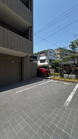 KDXレジデンス平尾浄水町の駐車場
