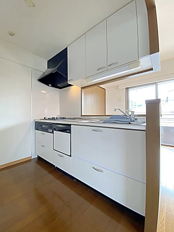 リアン東山のキッチン|同間取り別部屋の画像です
