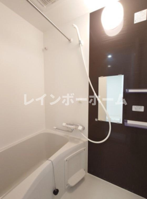 キャメル西新井の浴室