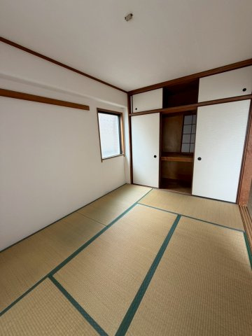 エルネスト甲南山手の和室