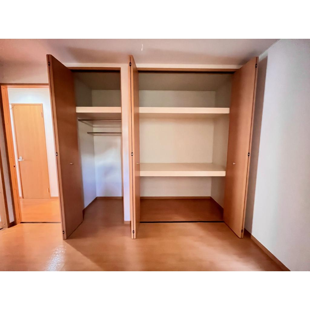 フローラ東山の収納