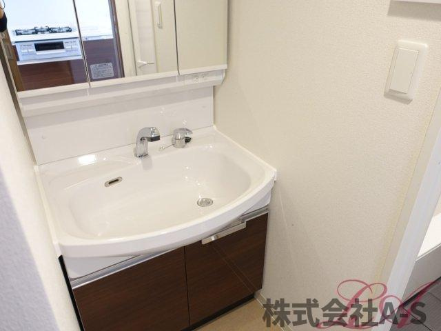 プレサンス丸の内フォートの洗面所|同間取り画像使用
実際のお部屋と色などが異なる場合がございます。