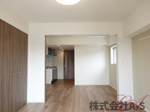 プレサンス丸の内フォートの居間・リビング|同間取り画像使用
実際のお部屋と色などが異なる場合がございます。