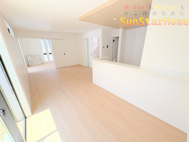 【サンスターホーム】青梅市長淵1丁目　新築5号棟の居間・リビング