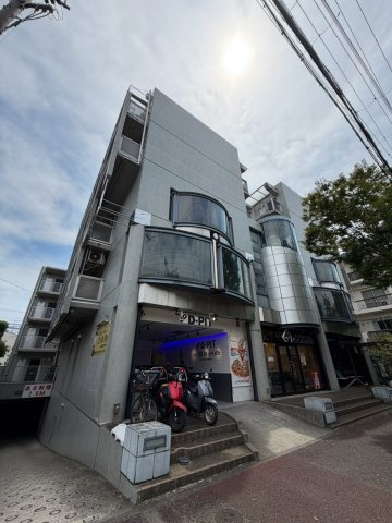 キューブ芦屋の外観