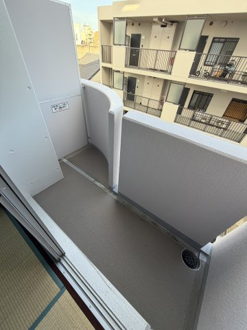 パル鷹取のバルコニー