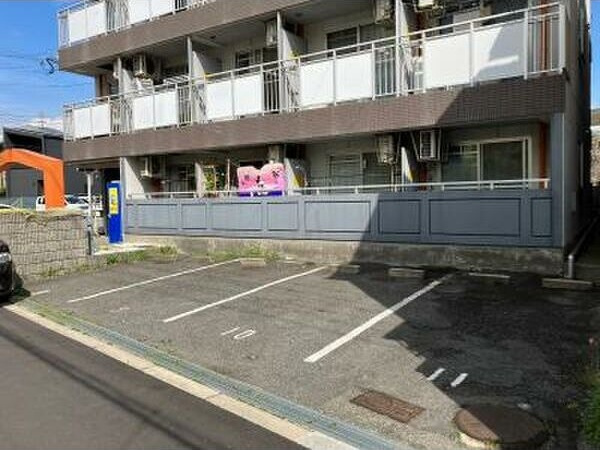 リバーサイド西淀川の駐車場|駐車場です