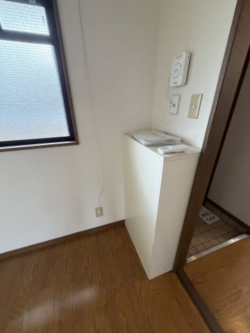 レジデンス香紀管理の洋室