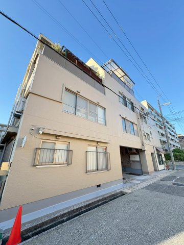 パラツィーナ二見の外観