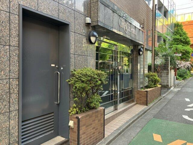 グレイス代官山のエントランス| 