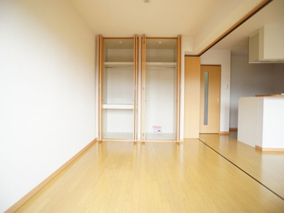 【収納】 | Y&Mラ・フォーレ栄町C棟 | 充実収納付きでお部屋が広く使えます♪