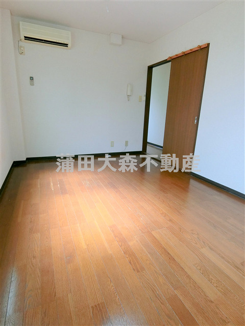 第3Kフラットの内装|洋室8帖
