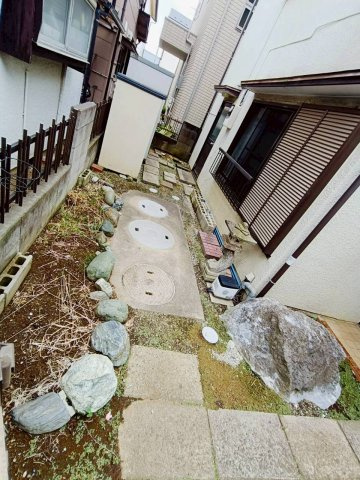 市川市大野町２丁目戸建の庭
