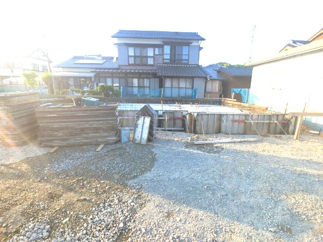 三養基郡上峰大字坊所11期 2号棟の駐車場|建設途中
