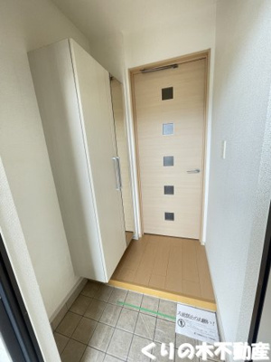 【玄関】 | プリムローズＡ | ゆったりとした玄関です