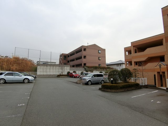 ソレイユの駐車場