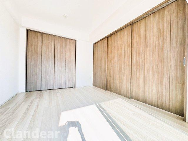ミルーナヒルズ西新井の洋室|ドキドキの新生活も、安心してスタート。ぴったりの住まいを見つけませんか？クランディアが一緒に住まい選びをサポートします‼　まずは、お気軽にお問合せください　＃クランディア