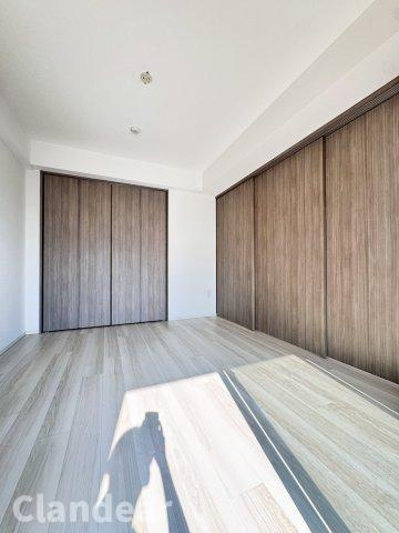 ミルーナヒルズ西新井の洋室|ドキドキの新生活も、安心してスタート。ぴったりの住まいを見つけませんか？クランディアが一緒に住まい選びをサポートします‼　まずは、お気軽にお問合せください　＃クランディア