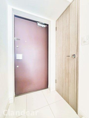 ミルーナヒルズ西新井の玄関|ドキドキの新生活も、安心してスタート。ぴったりの住まいを見つけませんか？クランディアが一緒に住まい選びをサポートします‼　まずは、お気軽にお問合せください　＃クランディア