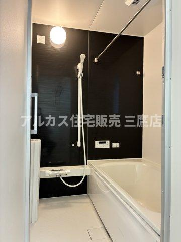 府中市小柳町1丁目 京王線 多磨霊園駅 新築戸建の浴室
