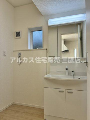 府中市小柳町1丁目 京王線 多磨霊園駅 新築戸建の独立洗面台