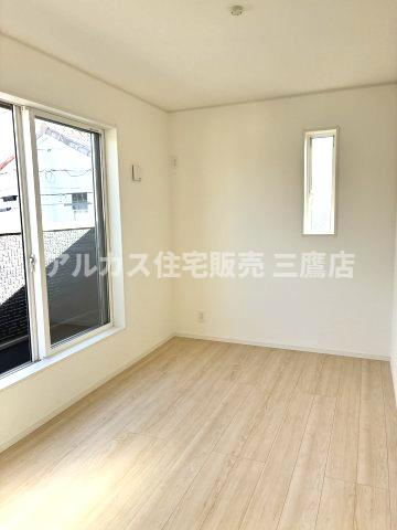 府中市小柳町1丁目 京王線 多磨霊園駅 新築戸建の洋室