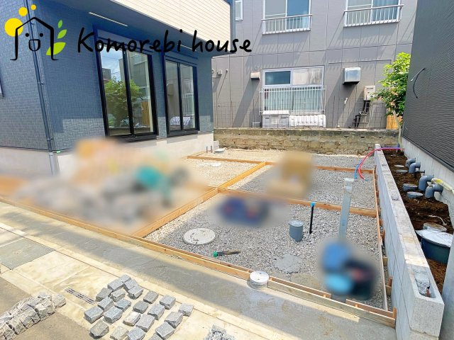 上尾市平方　3期　新築一戸建て　グラファーレ　02の駐車場|8/4撮影