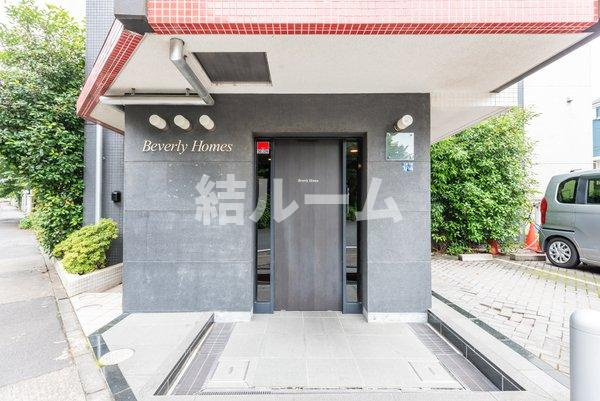板橋区三園１丁目の賃貸マンションのエントランス