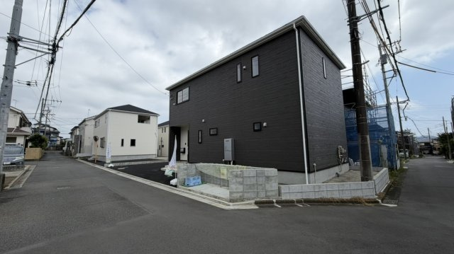 【前面道路含む現地写真】 | 秦野市堀西　限定１棟　新築戸建