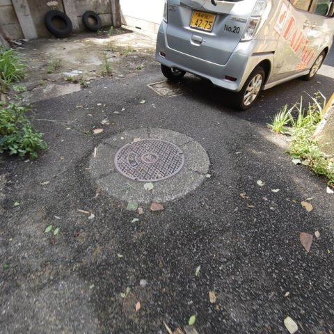 島瀬町52坪の前面道路含む現地写真