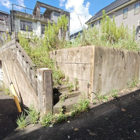 島瀬町52坪の前面道路含む現地写真