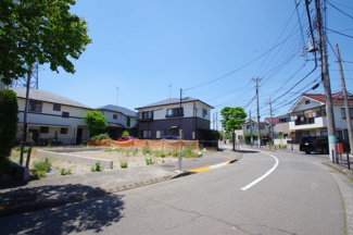 【前面道路含む現地写真】